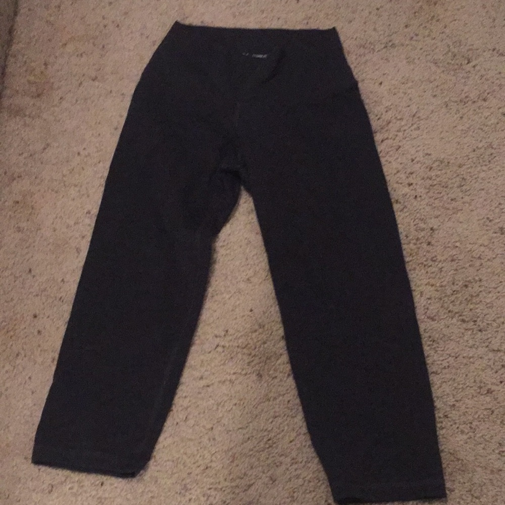 Old navy active Capri leggings